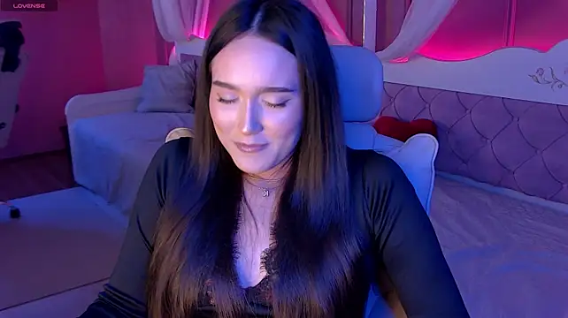 LindaMaxx stripchat live cam model