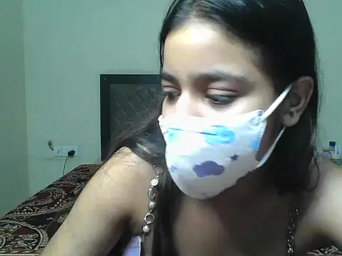 luvshanaya stripchat live cam model