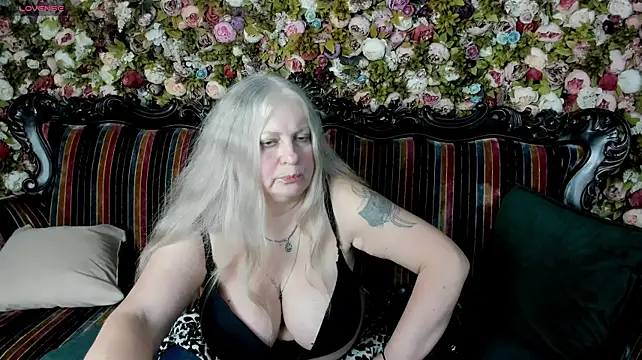 mariabelladonna stripchat live cam model