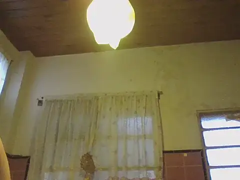 Petebulimia stripchat live cam model