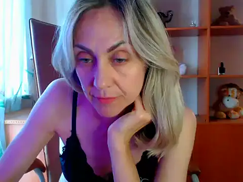 Tanya6547 stripchat live cam model