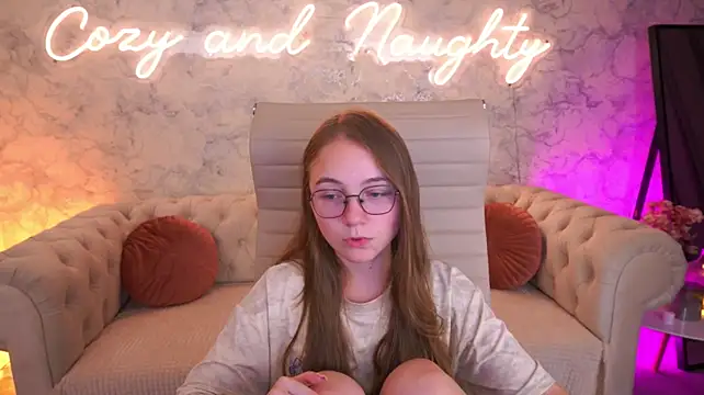 ArrinaWairr stripchat live cam model