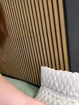 ZarasPlayground stripchat live cam model