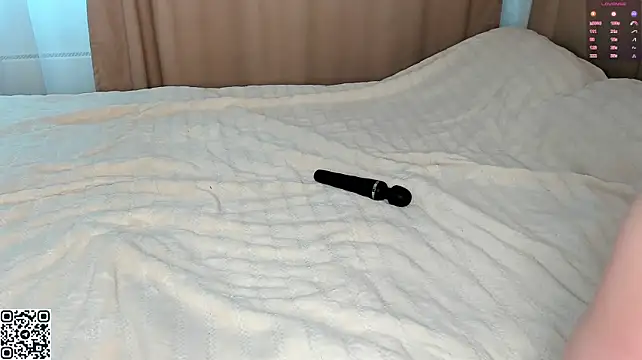 NightBloss stripchat live cam model