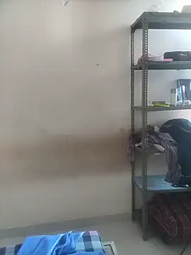 Amisha_kaur stripchat live cam model