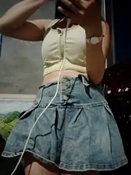 TrucBaby stripchat live cam model