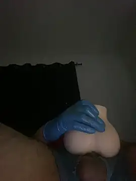 GusanoDelicioso stripchat live cam model