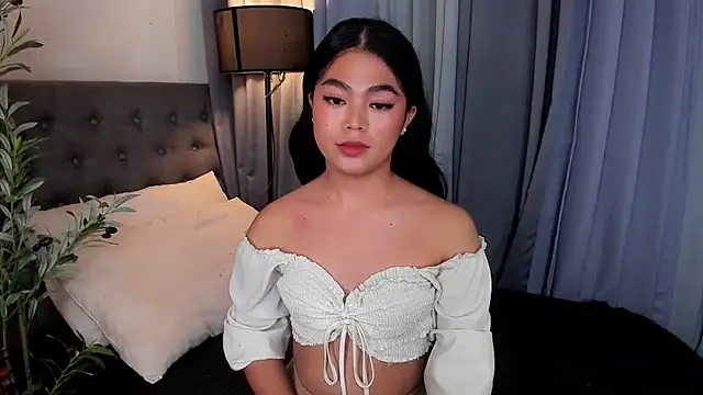 AsianHugecockAnna stripchat live cam model
