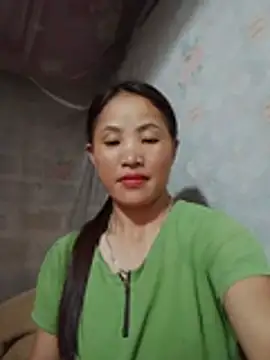Mie-Miee stripchat live cam model