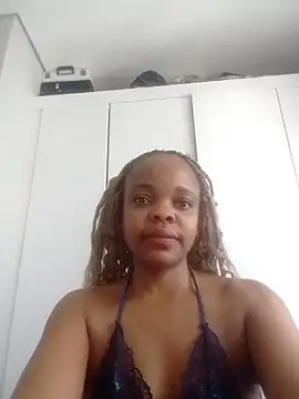 ebonysummer stripchat live cam model