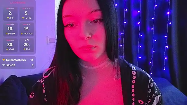 NaomiBun stripchat live cam model