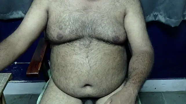 hairysubcub_70 stripchat live cam model