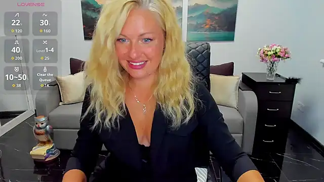 Mira_Whites stripchat live cam model
