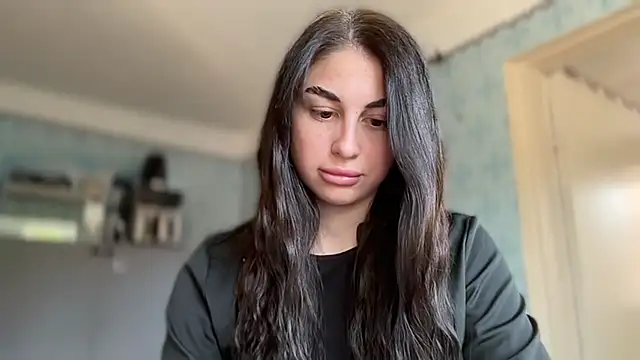 LiluMartiznir stripchat live cam model