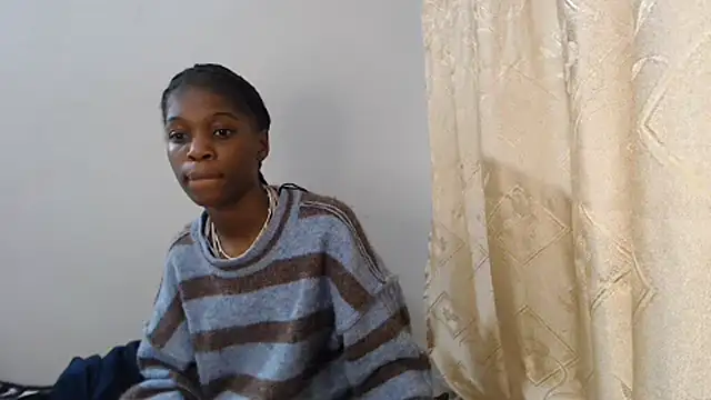 PetiteBarbie_05 stripchat live cam model