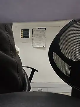 THATHAIRYTALLDUDE stripchat live cam model
