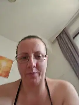 Goodass7 stripchat live cam model