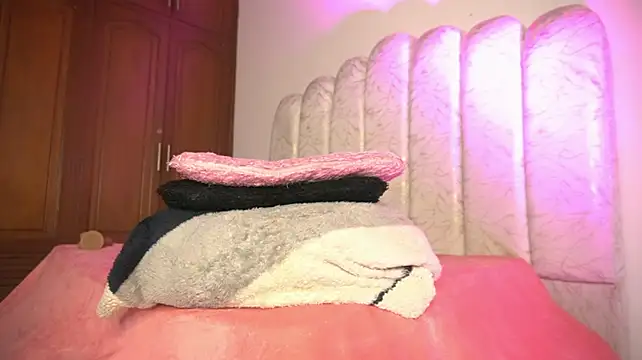 pocahotass_11 stripchat live cam model