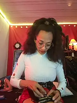 AmelieMartinez stripchat live cam model