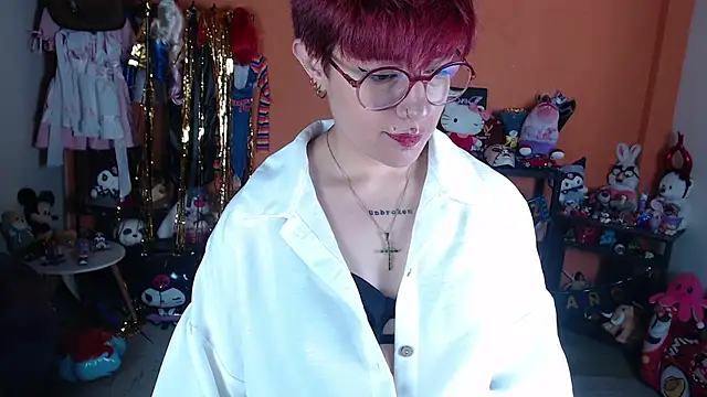 MissMiia2 stripchat live cam model