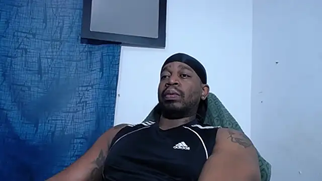leandrohurtado69 stripchat live cam model