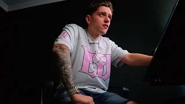 FelixStarkk stripchat live cam model