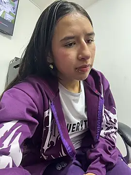 LilyRossi_ stripchat live cam model