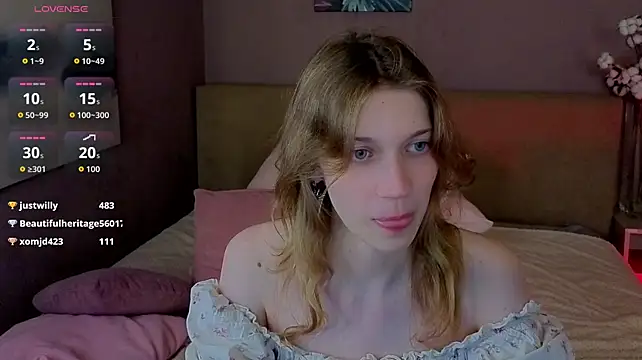 Emily_Cartex stripchat live cam model
