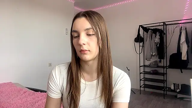 JuleCawood stripchat live cam model
