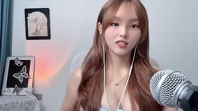 pingping78 stripchat live cam model