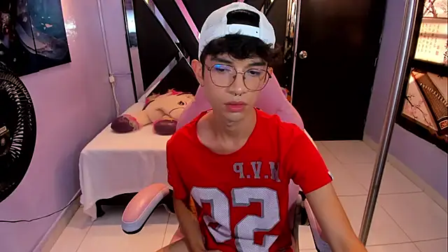 LiamHeatx stripchat live cam model