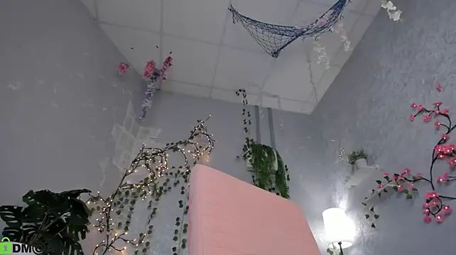 SunshyRose stripchat live cam model