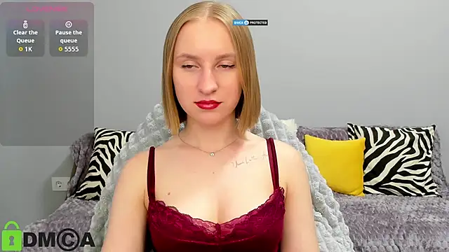BeautyBlondy stripchat live cam model