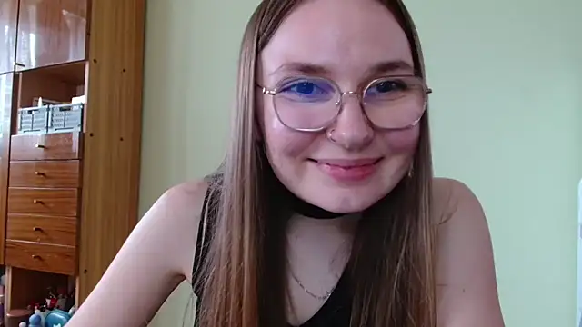 LooveELLYx stripchat live cam model