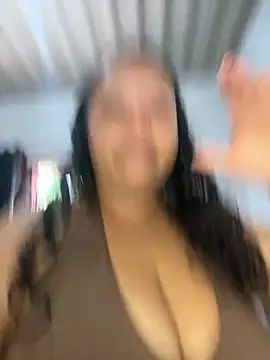 Bigostosa stripchat live cam model