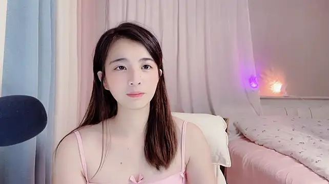 amy-6668 stripchat live cam model