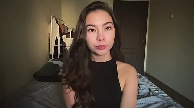 Ellewaay stripchat live cam model