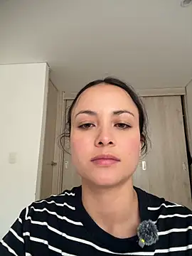 Megan_Rodrigo stripchat live cam model