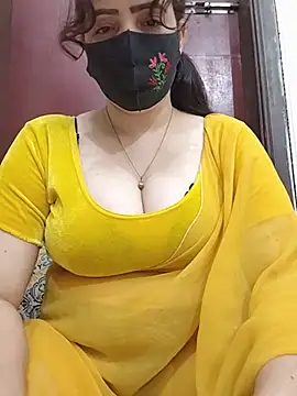 Saanvi-Sen stripchat live cam model