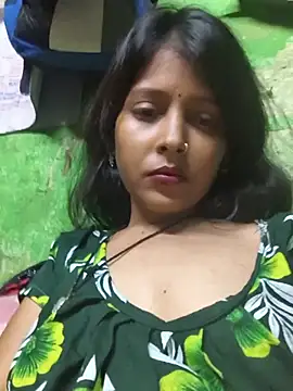 Gud_girl_Nilu stripchat live cam model