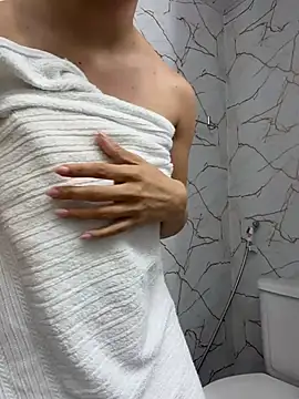 -Ravenna stripchat live cam model
