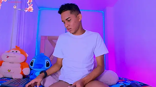 dilan_alfonzo stripchat live cam model