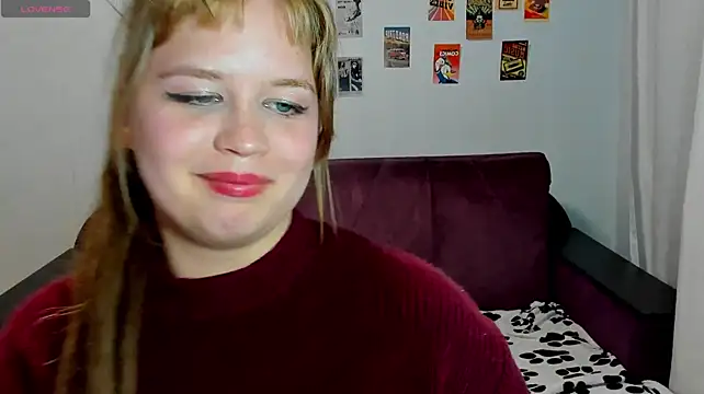 AlicePopsy stripchat live cam model