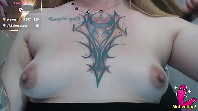 Paula_b_ stripchat live cam model