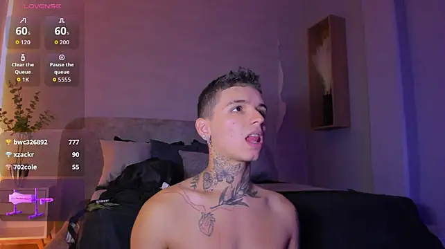 Ian_Castillo_ stripchat live cam model