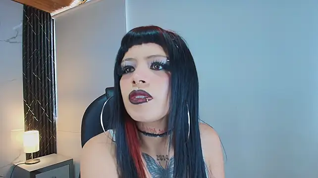 AuroraDiaz stripchat live cam model
