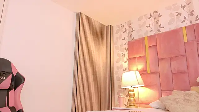 ArianaFranco stripchat live cam model