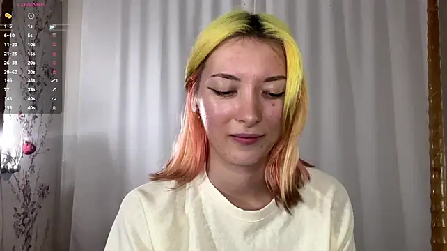 JanneAtop stripchat live cam model