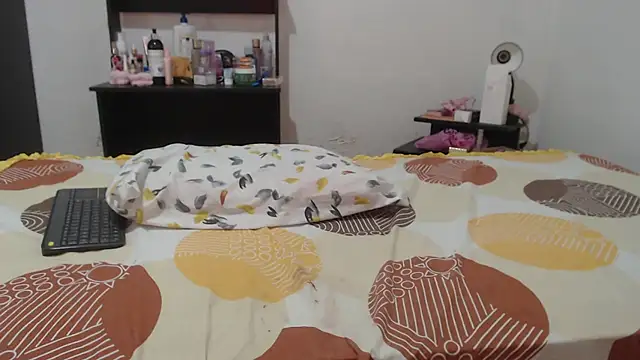 nathaly_jones_ stripchat live cam model