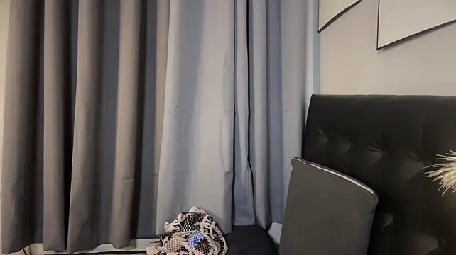 alexahuge_hunter stripchat live cam model